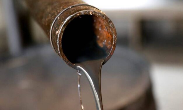 AUMENTAN 10% LOS PRECIOS DEL PETRÓLEO POR SANCIONES A RUSIA