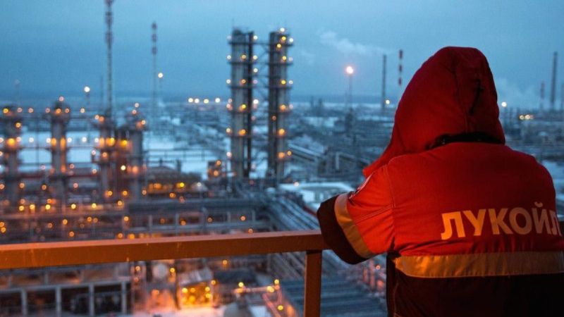 PREPARA EUA PROHIBICIÓN A IMPORTACIONES DE PETRÓLEO Y GAS NATURAL RUSO