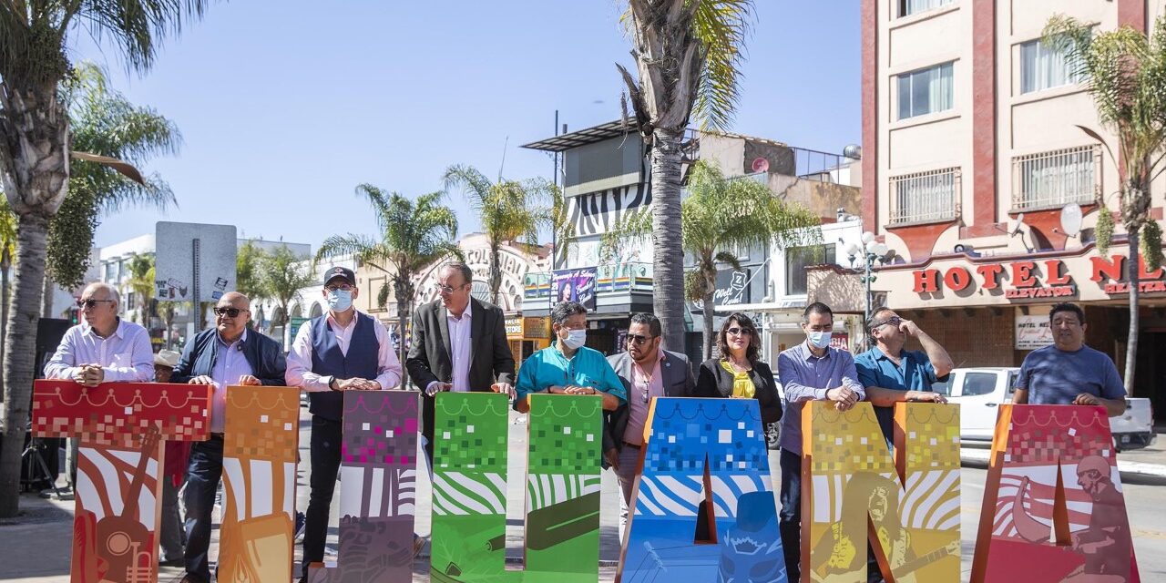 RESTAURÓ LA CANACO ESTRUCTURA DE LAS LETRAS TIJUANA EN AVENIDA REVOLUCIÓN