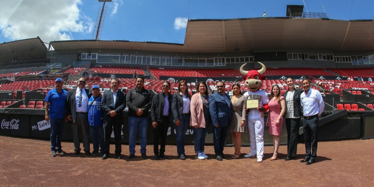 PARTICIPA INDE BC EN RECONOCIMIENTO AL CLUB TOROS DE TIJUANA