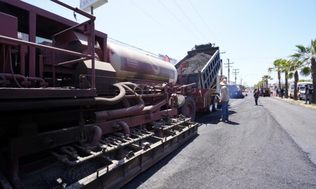 INVIERTEN MÁS DE 10 MDP EN REENCARPETADO DE LA VÍA PÚBLICA