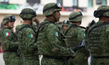 SUBIRÁN SALARIOS DE SOLDADOS, MARINOS, POLICÍAS Y PERSONAL MÉDICO EN MÉXICO