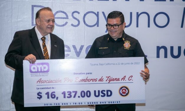 ENTREGÓ AIMO DONATIVO A LA DIRECCIÓN DE BOMBEROS DE TIJUANA