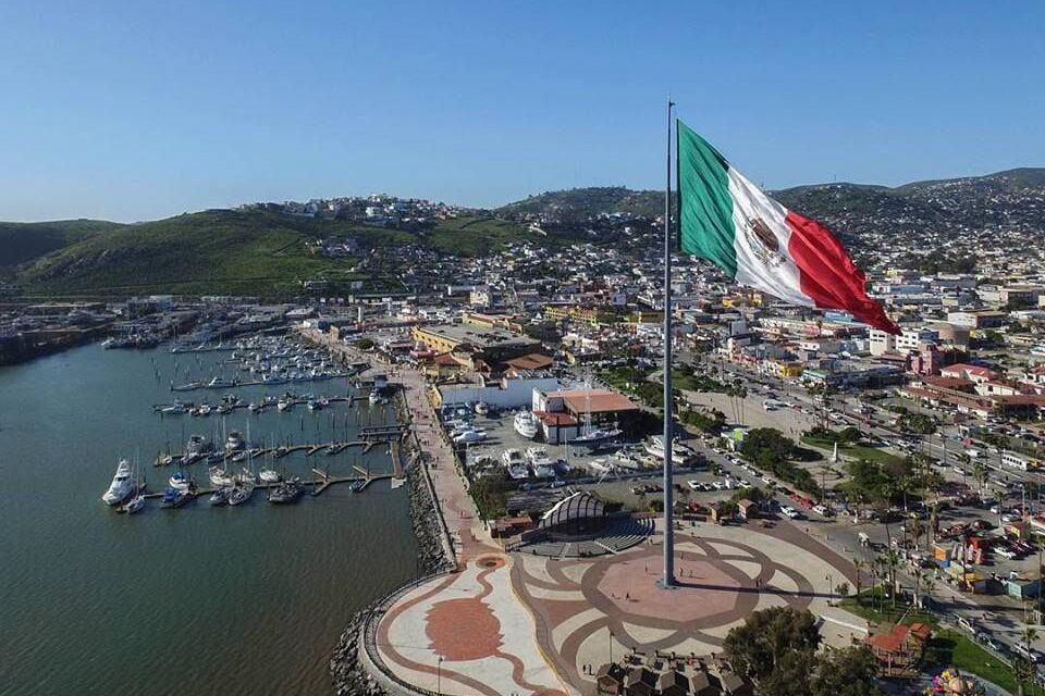 CAEN HASTA 30% LAS VENTAS EN ENSENADA