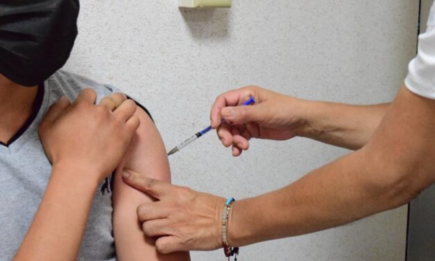 LLAMA COMITÉ CIENTÍFICO A VACUNARSE CONTRA COVID Y MANTENER FILTROS SANITARIOS 