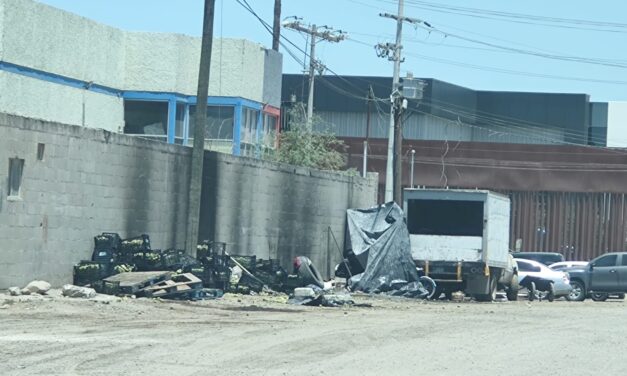 PIDEN VECINOS DE LA GARITA OTAY SE REMUEVAN UNIDADES ABANDONADAS