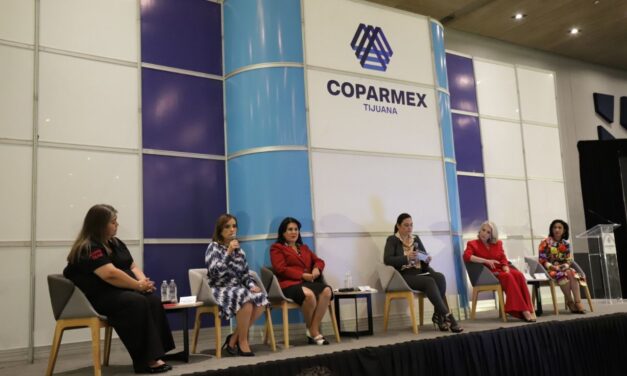 COMPARTIERON MUJERES LÍDERES HISTORIAS DE ÉXITO AL GREMIO DE COPARMEX TIJUANA