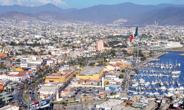 HAY ALERTA AZUL EN ENSENADA POR HURACÁN “KAY”