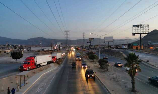 ESTÁN TRANSPORTISTAS A FAVOR DE CARRIL DE CUOTA EN BOULEVARD 2000