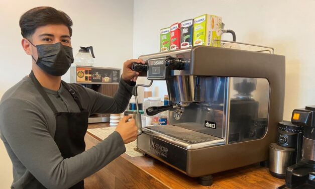 APOYA JUVENTUD BC A EMPRENDEDORES ENSENADENSES A DESARROLLAR SUS NEGOCIOS 