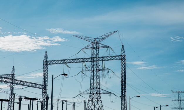 COMPRÓ CFE TERMOELÉCTRICA A EU POR 180 MDD PARA BC SUR