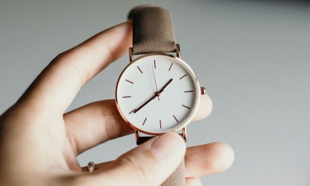 ADIÓS AL HORARIO DE VERANO, ESTE SÁBADO ES LA ÚLTIMA VEZ QUE ATRASAMOS UNA HORA NUESTROS RELOJES