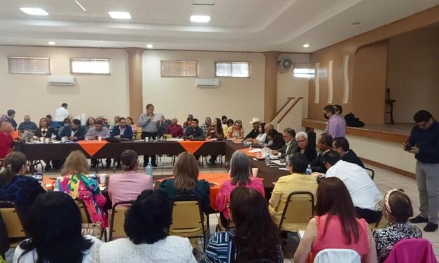 SE REÚNE SECRETARIO DE EDUCACIÓN CON CONSEJO ESTATAL DE INSPECTORES Y SUPERVISORES Y CON SECCIÓN 2 DE LA SNTE