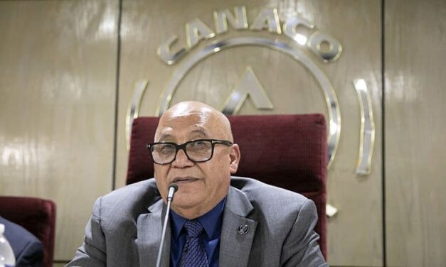 SE JUNTAN SECRETARIO DE GOBIERNO Y PRESIDENTE DE CANACO