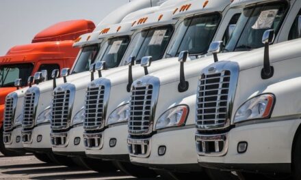 AUMENTÓ EN OCTUBRE 24% LA VENTA DE VEHÍCULOS PESADOS EN MÉXICO