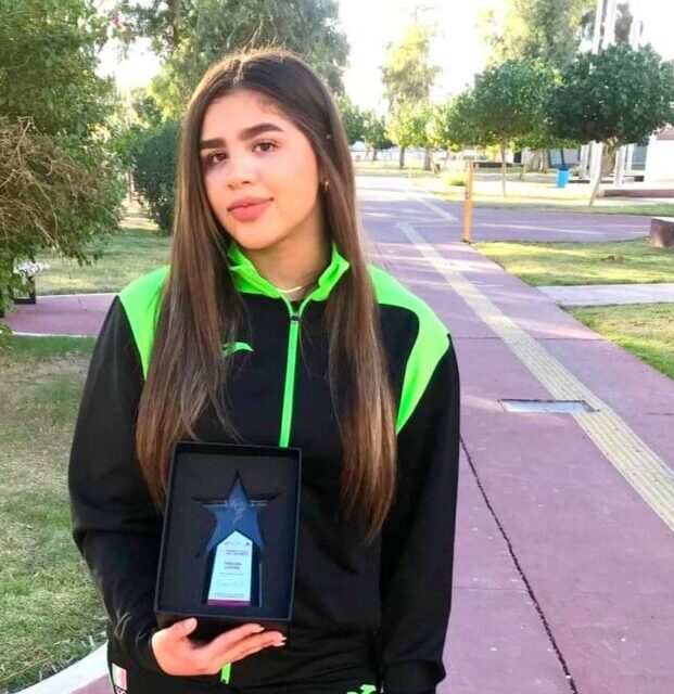 RECIBE EMMY GONZÁLEZ GALARDÓN DEL PREMIO ESTATAL DEL DEPORTE Y UNIFORME DE GALA DE BAJA CALIFORNIA
