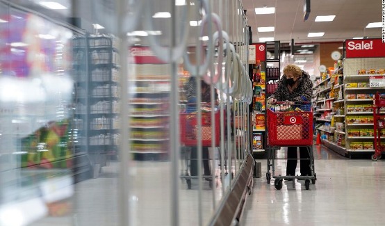 PREVÉ FED MÁS INFLACIÓN Y MENOR PIB