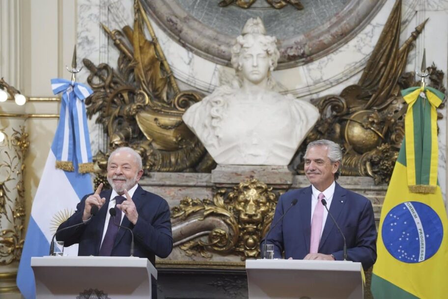 VAN BRASIL Y ARGENTINA POR MONEDA COMÚN