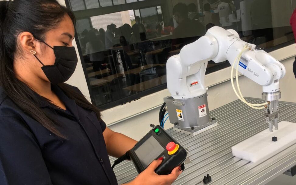 CREARON LABORATORIO DE AUTOS ELÉCTRICOS EN MÉXICO