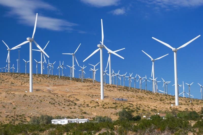 SIGUE EN PICADA LA INVERSIÓN EN ENERGÍA LIMPIA COMO PREVEÍAN ANALISTAS