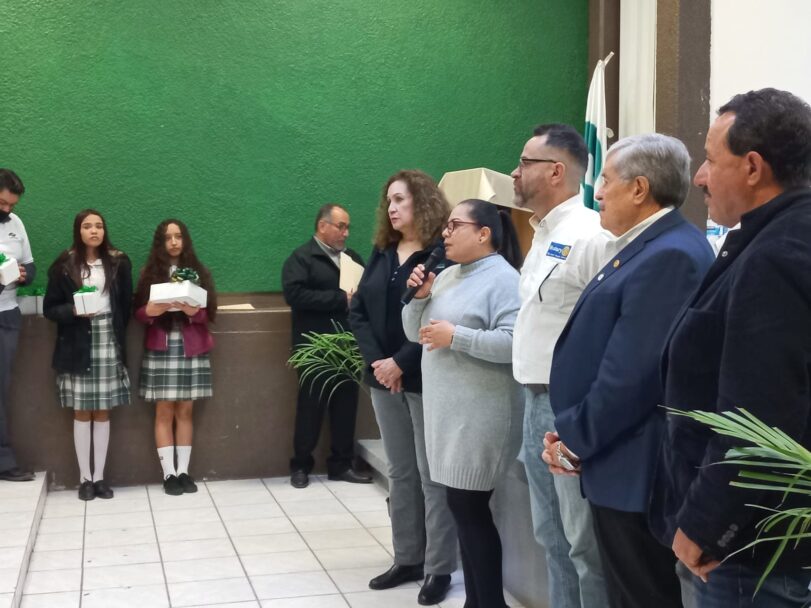 RECIBEN ALUMNOS DE CONALEP BC APOYO DEL SECTOR EMPRESARIAL PARA EVITAR LA DESERCIÓN ESCOLAR