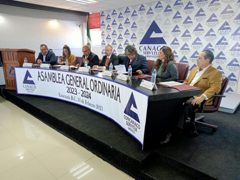 RATIFICARON A OCTAVIO DE LA TORRE AL FRENTE DE CANACO ENSENADA