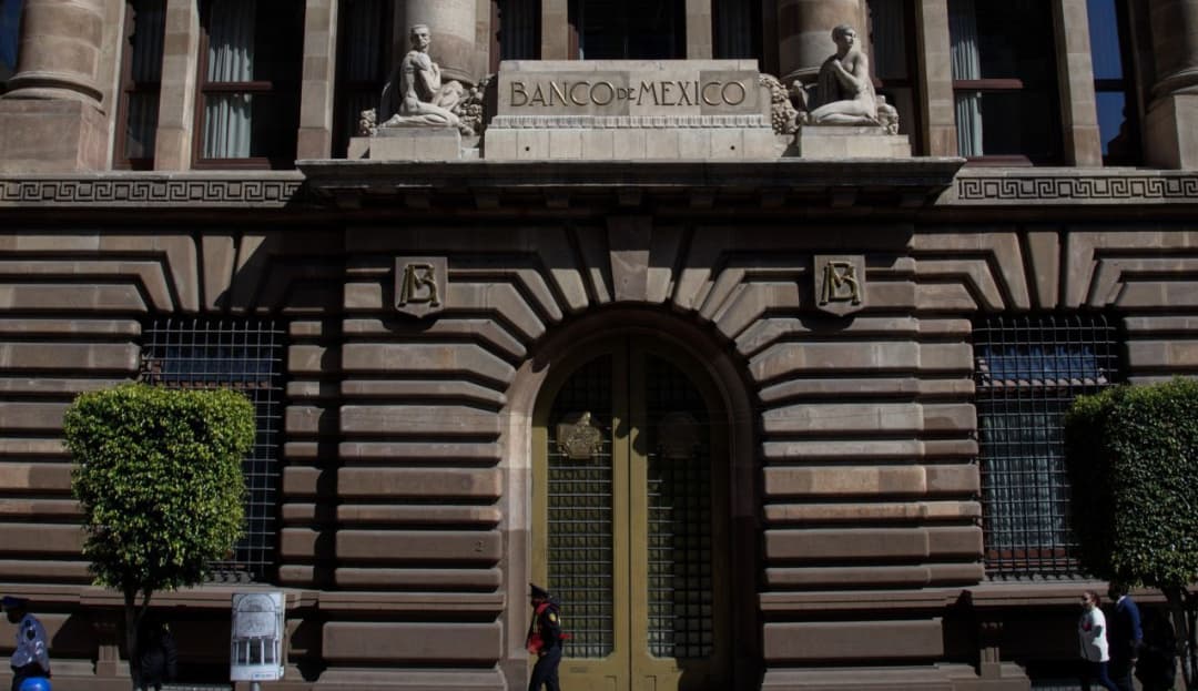 REAJUSTA BANXICO EXPECTATIVA DE CRECIMIENTO A 1.6% EN 2023 Y 1.8% EN 2024
