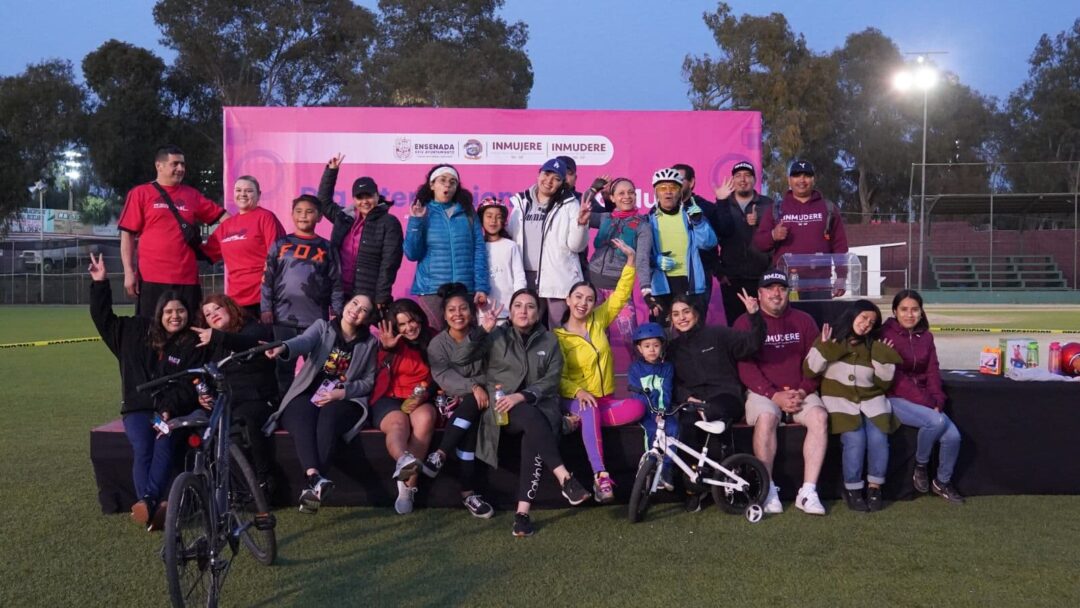 REALIZARON RODADA NOCTURNA POR LAS MUJERES 8 KM EN EL SULLIVAN