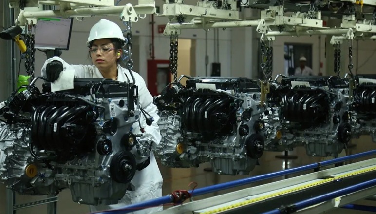 HAN GANADO LAS MUJERES ESPACIO EN LA INDUSTRI AUTOMOTRIZ