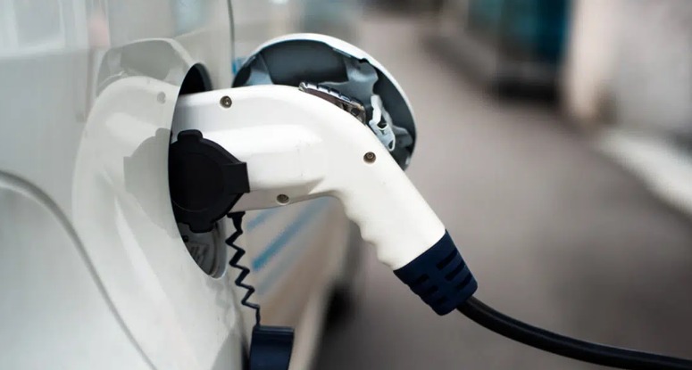 FABRICA MÉXICO MUCHOS AUTOS ELÉCTRICOS PERO POCOS LOS MANEJAN