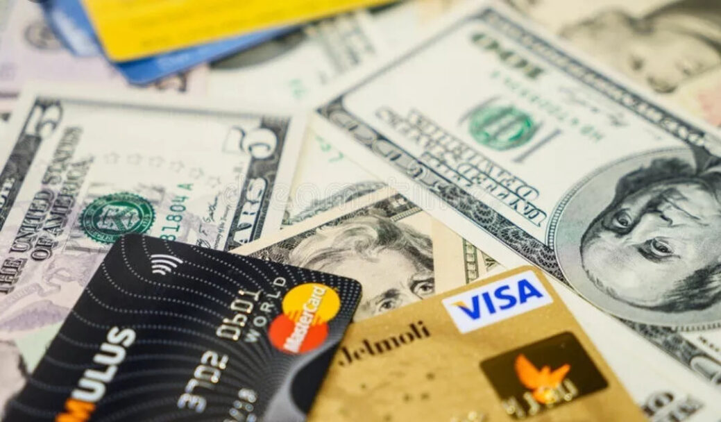 INVESTIGAN AUTORIDADES DE EU A MASTERCARD Y VISA