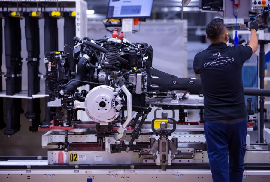PREVÉN CRECIMIENTO DE ACTIVIDAD ECONÓMICA DE 2.6% EN ABRIL