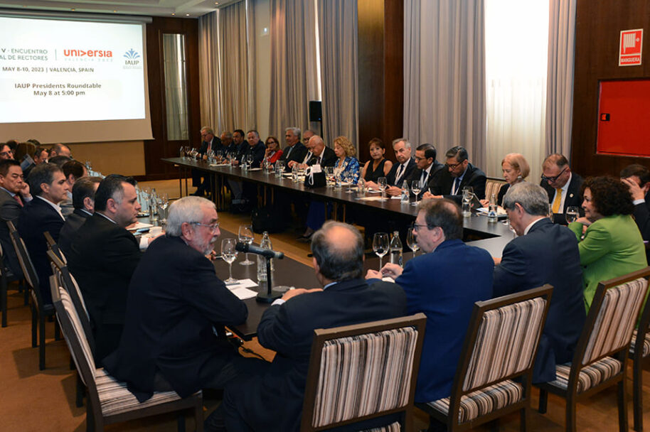 PARTICIPA CETYS EN V ENCUENTRO INTERNACIONAL DE RECTORES UNIVERSIA.