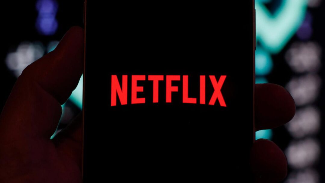 REPUNTA ACCIÓN DE NETFLIX 13% POR TARIFA EXTRA POR COMPARTIR SUSCRIPCIÓN