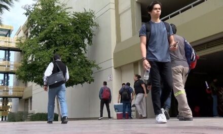 PLANEA UABC CONTAR CON UN C4 PROPIO