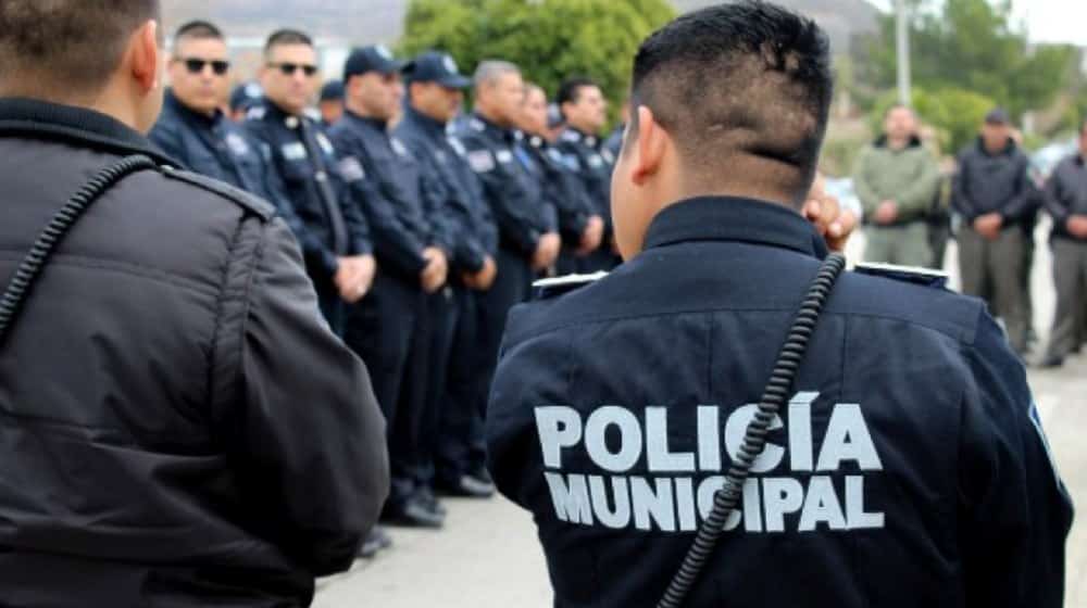 CARECEN DE SEGURIDAD SOCIAL POLICÍAS DE TRES MUNICIPIOS EN BC