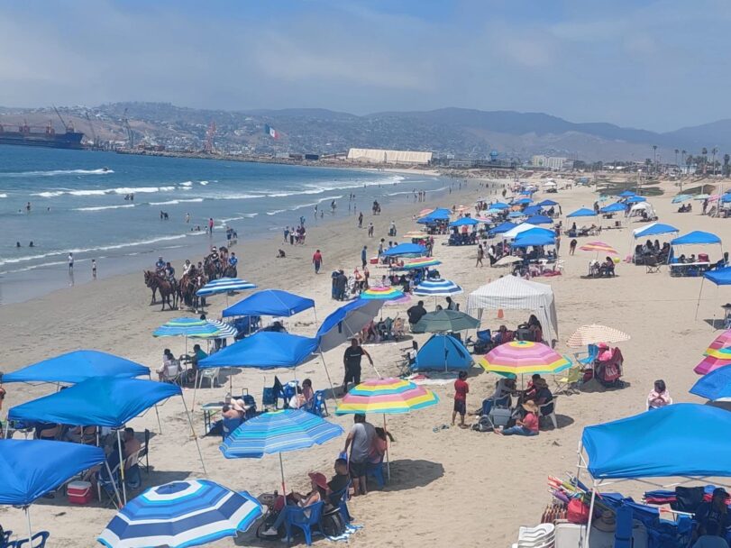 VISITAN PLAYAS DE ENSENADA MÁS DE 15 MIL PERSONAS POR DÍA