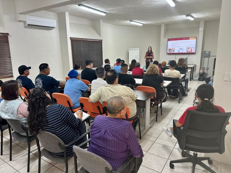 CAPACITÓ COEPRIS BC A RESTAURANTEROS DE TECATE