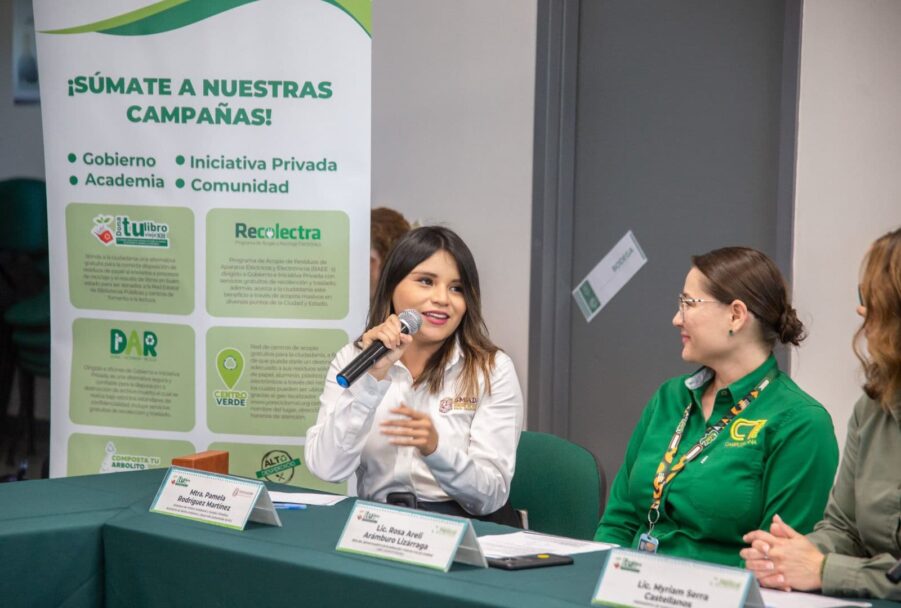 COLABORAN SEMADS Y FUNDACIÓN HÉLICE EN RECICLAJE DE LIBROS Y ELECTRÓNICOS