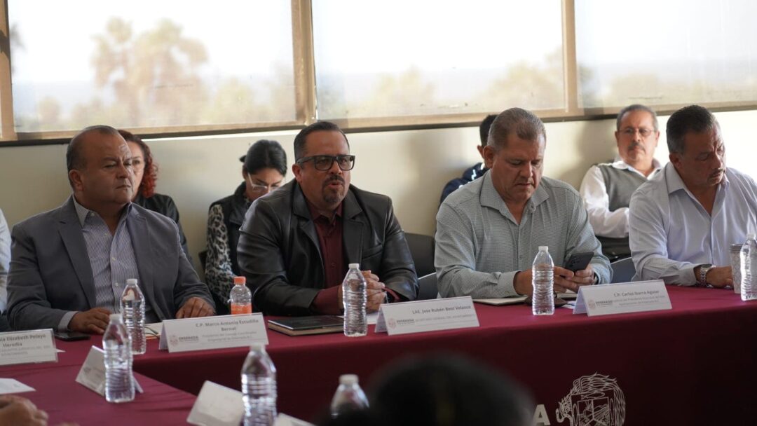 Presentó Gobierno de Ensenada plan de luminarias al CCEE