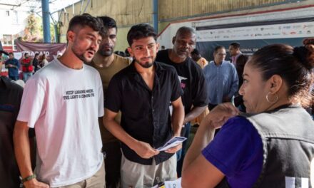 Asistieron 500 migrantes a Feria del Empleo de la STPS en Tijuana