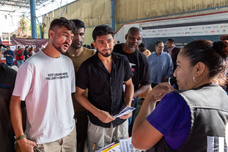 Asistieron 500 migrantes a Feria del Empleo de la STPS en Tijuana
