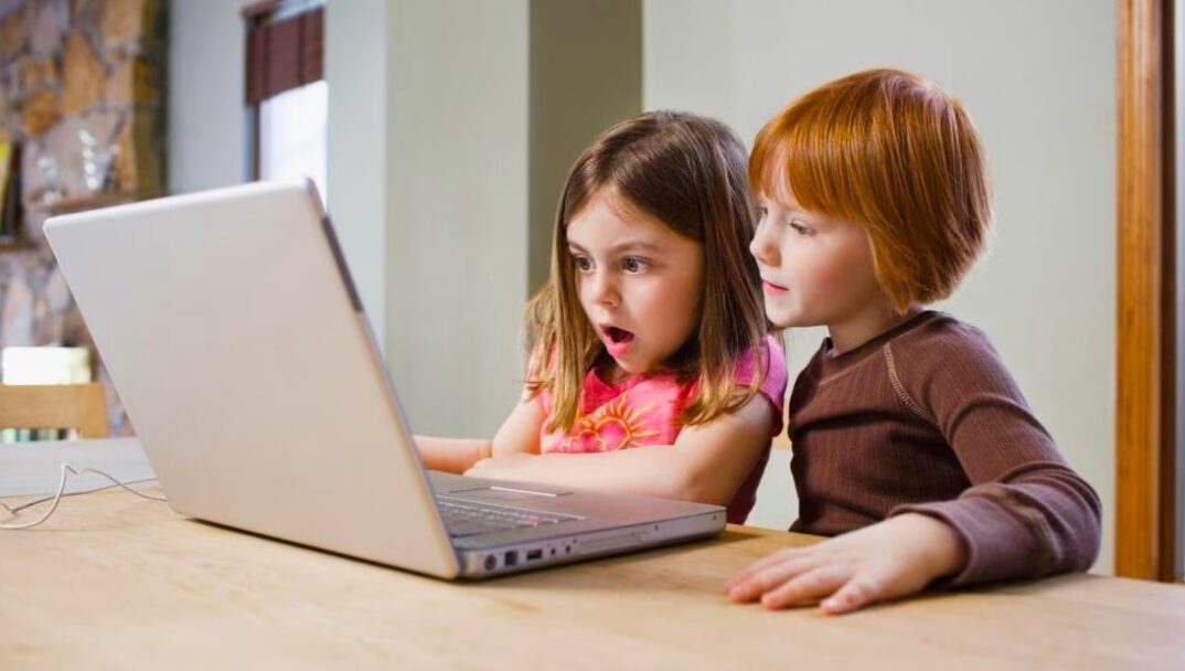 Los niños sí deben tener acceso a la tecnología: UNAM