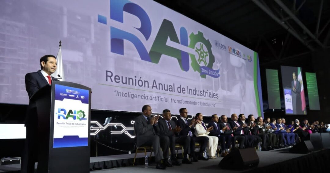 Necesitan industrias mexicanas acelerar tecnologías para competir