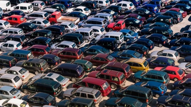 Sigue el impacto negativo en lotes de vehículos por decreto de regularización
