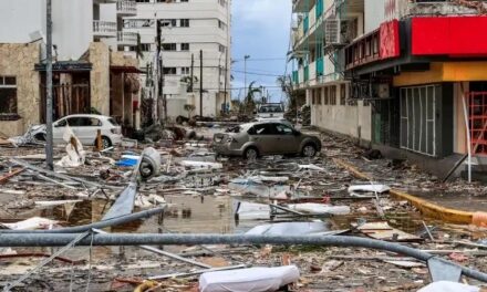 Alista Oxxo reapertura de tiendas en Acapulco tras huracán Otis
