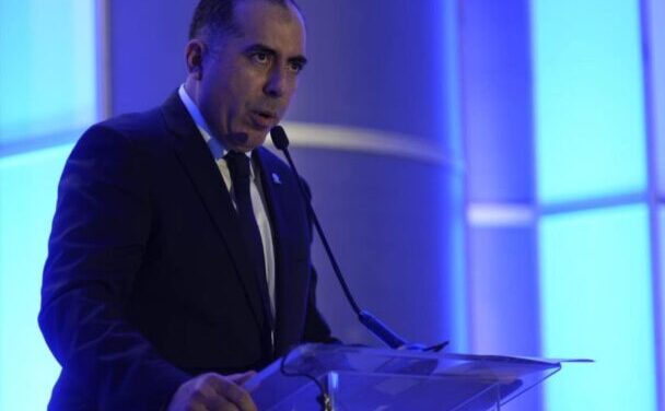 Agilizar cruces, reforma fiscal e inseguridad deben ser prioridades federales