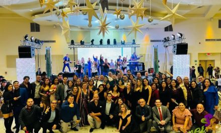 Disfrutó al máximo la familia de Advanced Energy su posada navideña