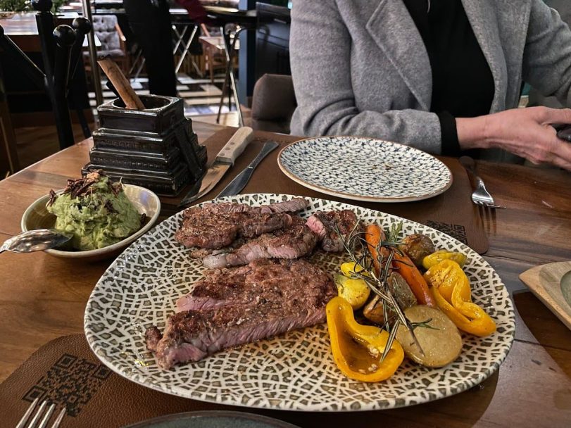 Aplicará sector restaurantero de Mexicali ajuste de costos