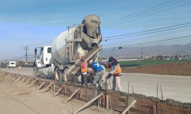Exhorta SICT a manejar con precaución en carretera Chapultepec-Maneadero